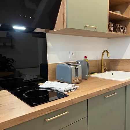 Appartement ღ TerraCotta - Élégant cocon neuf avec WIFI HAUT DÉBIT *