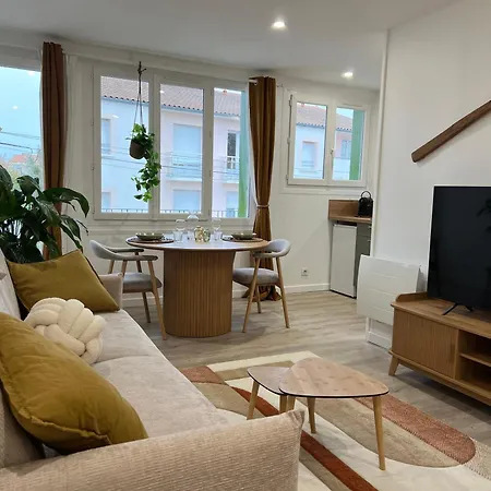 Apartment ღ TerraCotta - Élégant cocon neuf avec WIFI HAUT DÉBIT 3*