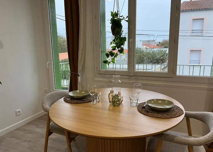 Ღ Terracotta - Elegant Cocon Neuf Avec Wifi Haut Debit 아파트 라로셸